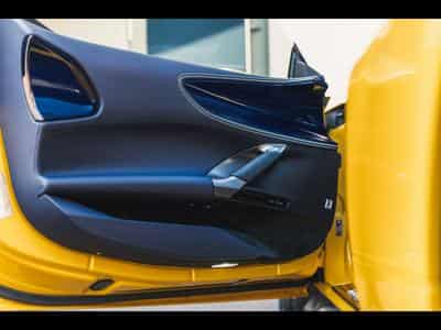 Ferrari SF90 STRADALE GIALLO 3 STRATO CARBON BLEU (2022) - Photo 9