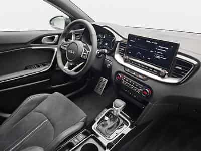 Kia XCeed 1.6 T-GDI DCT 180 GT-LINE (2026) - Photo 15
