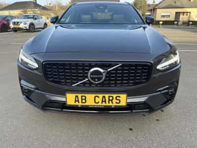 Volvo V90 B4 D 4x4 Geartronic R-Design Pano (2021) - Photo 2