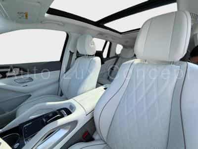 Mercedes GLS 600 Maybach 4MATIC Night Series (2024) - Photo 9
