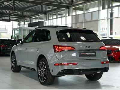Audi Q5 40 TFSI q S line 1.H *20 *Pano *AHK *Matrix (2024) - Photo 9