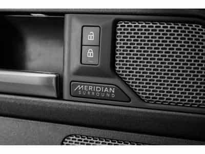Land-Rover Defender P525 V8 CARPATHIAN EDITION (2022) - Photo 11