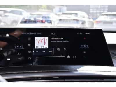 Peugeot 3008 1.2 Hybrid 145 e-DCS6 GT ACC CAM 360 1° MAIN (2025) - Photo 11