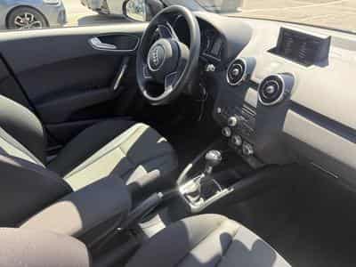 Audi A1 1.4 TFSI 122CV STRONIC (2012) - Photo 10