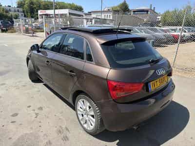 Audi A1 1.4 TFSI 122CV STRONIC (2012) - Photo 4