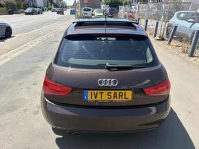 Audi A1 1.4 TFSI 122CV STRONIC (2012) - Photo 5