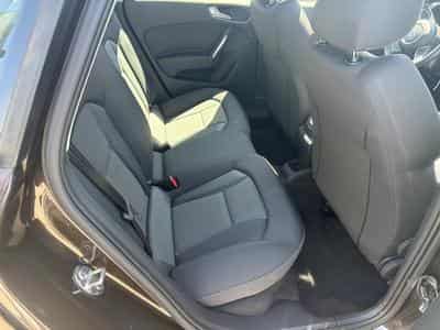 Audi A1 1.4 TFSI 122CV STRONIC (2012) - Photo 8