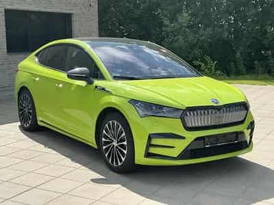Skoda Enyaq RS Coupe 4x4 (2023) - Photo 2