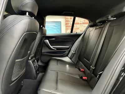 BMW 118 118iA 136cv Auto M-SPORT (2019) - Photo 6