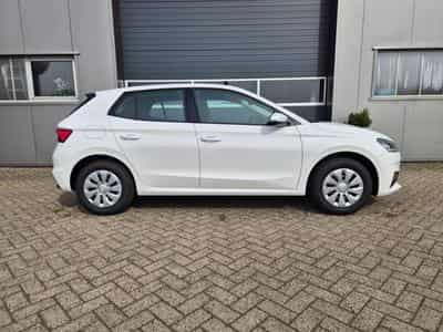 Skoda Fabia 1.0 TSI 95PS (2026) - Photo 8