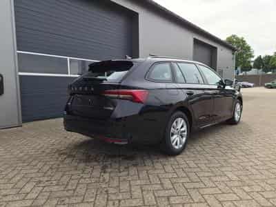 Skoda Octavia 1.5 TSI 150PS (2026) - Photo 4