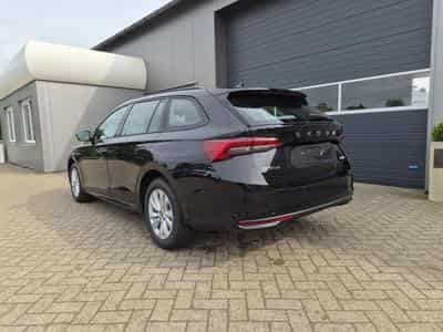 Skoda Octavia 1.5 TSI 150PS (2026) - Photo 4