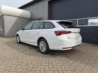 Skoda Octavia 1.5 TSI 150PS (2026) - Photo 2