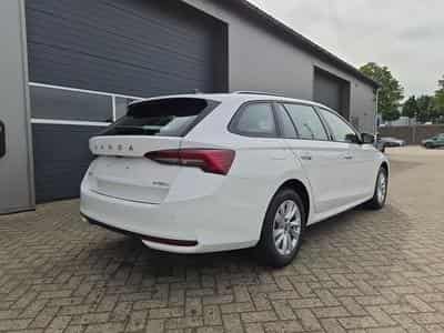 Skoda Octavia 1.5 TSI 150PS (2026) - Photo 4