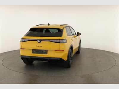 VW T-Roc 1.5 eTSI 110 kW R-Line (2026) - Photo 14
