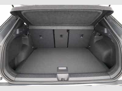 VW T-Roc 1.5 eTSI 110 kW R-Line (2026) - Photo 11