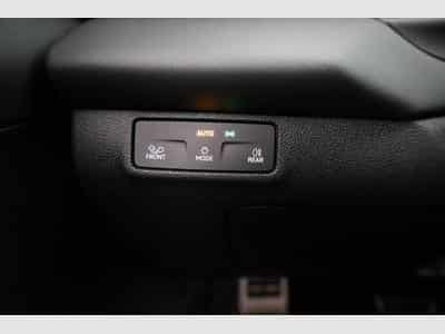 VW T-Roc 1.5 eTSI 110 kW R-Line (2026) - Photo 8
