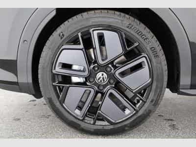 VW T-Roc 1.5 eTSI 110 kW R-Line (2026) - Photo 12