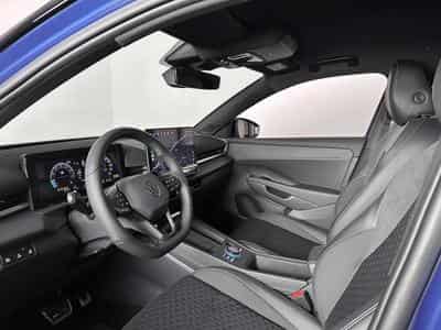 VW T-Roc R-Line 1.5 eTSI 150 DSG (2026) - Photo 5