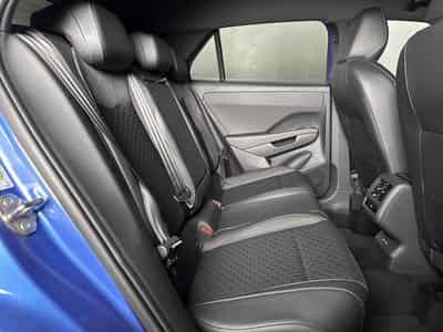 VW T-Roc R-Line 1.5 eTSI 150 DSG (2026) - Photo 9