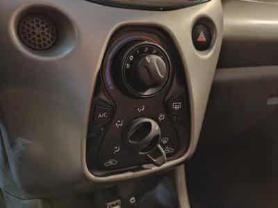 Toyota Aygo 1.0 VVT-i CLIMATISATION BLUETOOTH CAMERA (2018) - Photo 14
