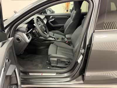 Audi A3 Sportback S line TDI 150 CV / 110 kW S tronic (2026) - Photo 2