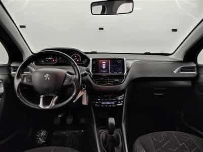 Peugeot 2008 1.2 PureTech 82Cv Active CLIM / BLUETOOTH / PDC (2019) - Photo 8