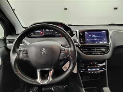 Peugeot 2008 1.2 PureTech 82Cv Active CLIM / BLUETOOTH / PDC (2019) - Photo 9