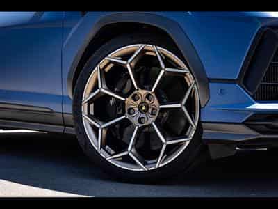 Lamborghini Urus PERFORMANTE 4.0 V8 666 CH – BLU GRIFO MATT – AD PERSONAM – A (2025) - Photo 10