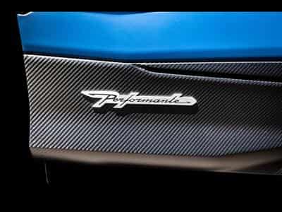 Lamborghini Urus PERFORMANTE 4.0 V8 666 CH – BLU GRIFO MATT – AD PERSONAM – A (2025) - Photo 12