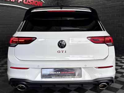 VW Golf GTI Clubsport 2.0 TSI 300 CV DSG7 *ACC* *SIEGES CHAUFF* BLAC (2024) - Photo 4