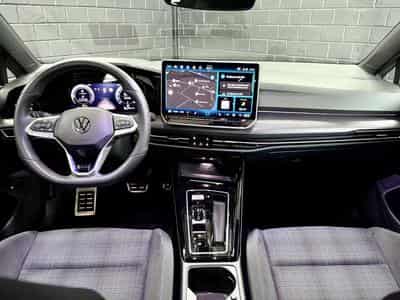 VW Golf GTE PHASE 2  1.5 eHybrid 272 CV DSG 6 *CAM* MATRIX * TÊTE HA (2025) - Photo 6