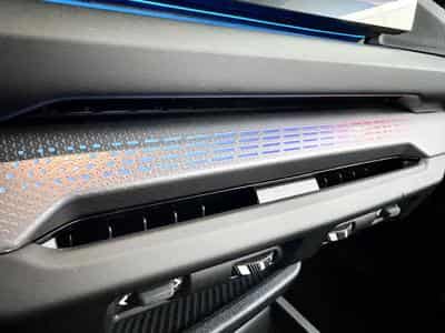 BMW 120 120iA M-Sport 170CV (F70) *PANO*Sièges Chauffants*Shadow Lin (2025) - Photo 15