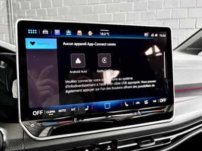 VW Golf GTE PHASE 2  1.5 eHybrid 272 CV DSG 6 *PANO * MATRIX * TÊTE (2025) - Photo 7