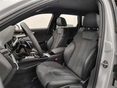 Audi A4 40 TDI QUATTRO S-Tronic S-Line (2025) - Photo 7