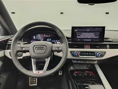 Audi A4 40 TDI QUATTRO S-Tronic S-Line (2025) - Photo 9