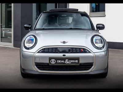 Mini Cooper S 5 PORTES AUTO FAVOURED TRIM - PACK XL - MELTING SILVER III (2025) - Photo 5