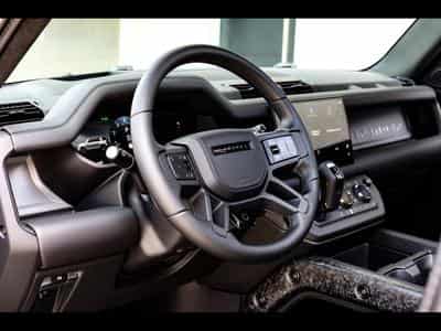 Land-Rover Defender 110 V8 P635 MHEV OCTA AWD EDITION ONE - FAROE GREEN - FULL S (2025) - Photo 10
