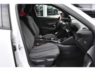 Peugeot 2008 1.2 PureTech Allure ACC GPS LANE SIDE REGUL CAM 360 1° MAIN (2025) - Photo 7