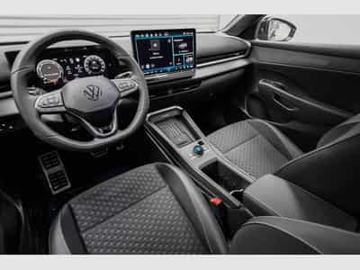 VW T-Roc neuer 1,5 eTSI (2026) - Photo 7