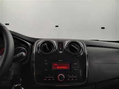 Dacia Sandero 1.0i SCe CLIM (2020) - Photo 11
