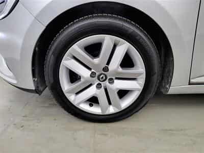 Renault Clio 1.0 TCe Equilibre GPF (2022) - Photo 6
