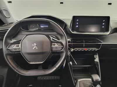 Peugeot 2008 1.2 PureTech Active NAVI/PDC (2020) - Photo 9