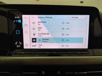 VW Golf 1.0 TSI 110cv Life CARPLAY / CLIM / FULL LED (2022) - Photo 11