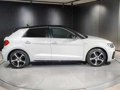 Audi A1 A1 SPORTBACK 30 TFSI S-LINE S-TRONIC CARPLAY ECLAIRAGE AMBIA (2023) - Photo 2