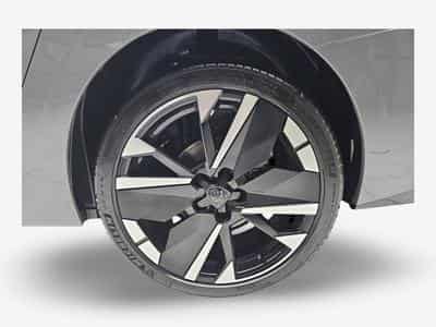 Peugeot 308 1.2 Hybrid e-DSC6 145 GT (2026) - Photo 6