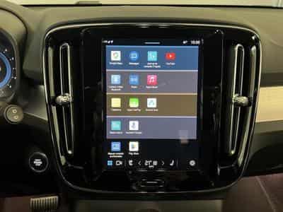 Volvo XC40 Core (2024) - Photo 9