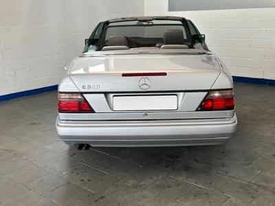 Mercedes E 320 AMG Line -  W124 (1995) - Photo 4