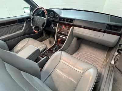 Mercedes E 320 AMG Line -  W124 (1995) - Photo 7