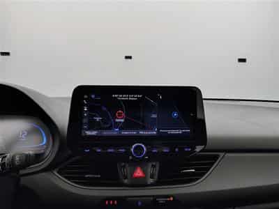 Hyundai i30 Combi 1.0 T-GDi DCT Twist NAVI / FULL LED / CAMERA (2026) - Photo 11